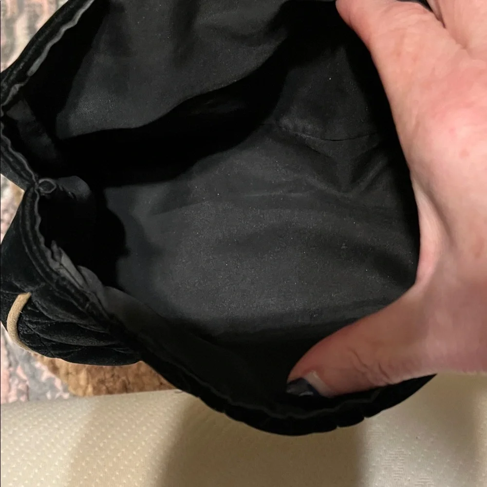 Dior Black Makeup Bag w/gold trim 4 lipsticks 2 eyeliners mirror makeup brush - Picture 3 of 12